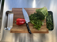 Schneidebrett mit Schalen