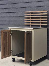 Gastro-Außenküchenmodul mit Rippensitz