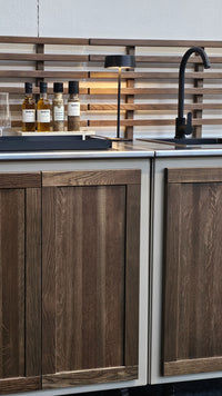 Gastro-Außenküchenmodul mit Rippensitz